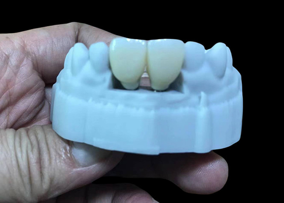 comprar Substitua a coroa do implante dentário com uma base de titânio e coroa de zircônio. online manufacture